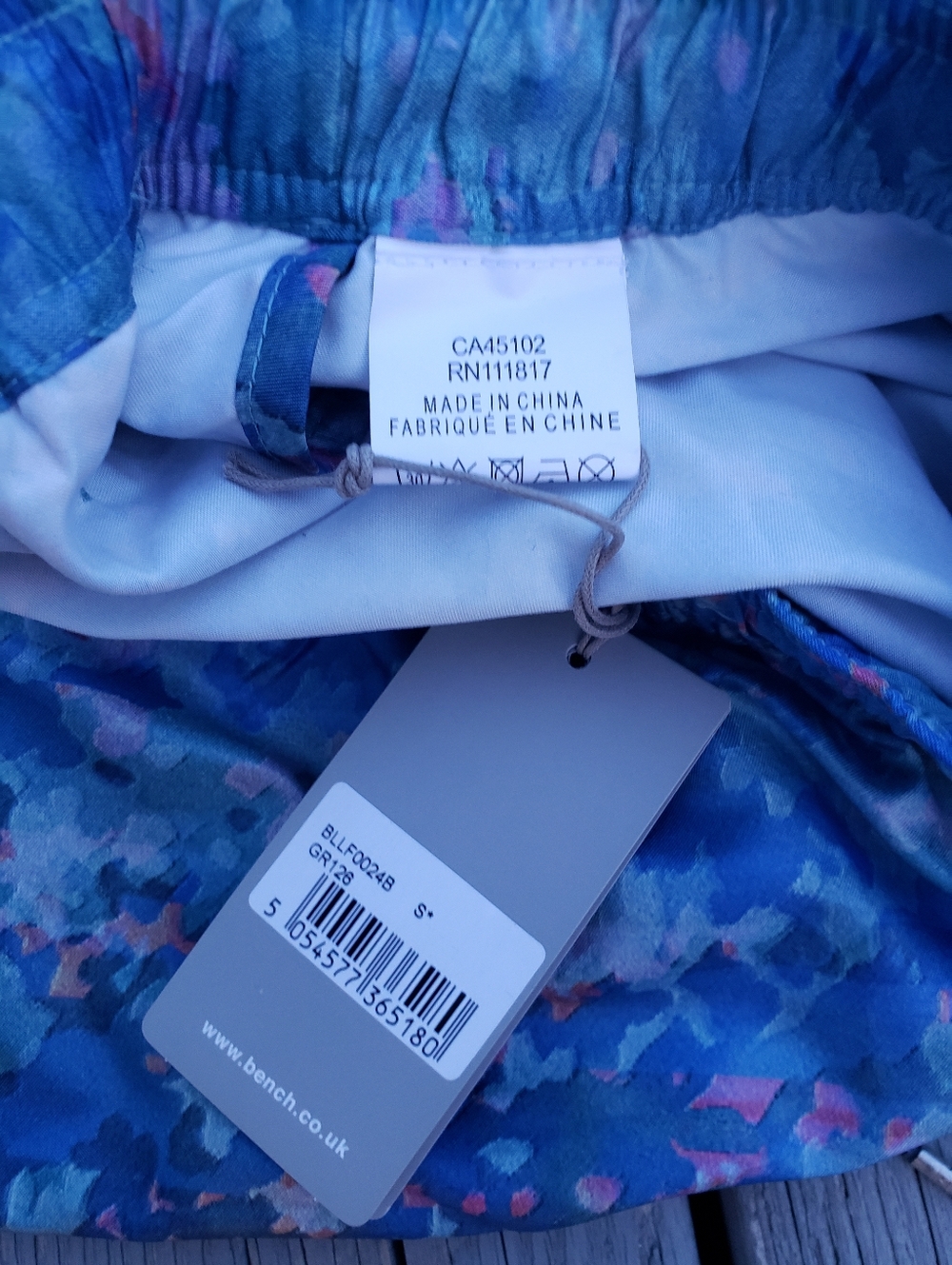 Bench Blue Multi Color Shorts - Size Small - Picture 4 of 5